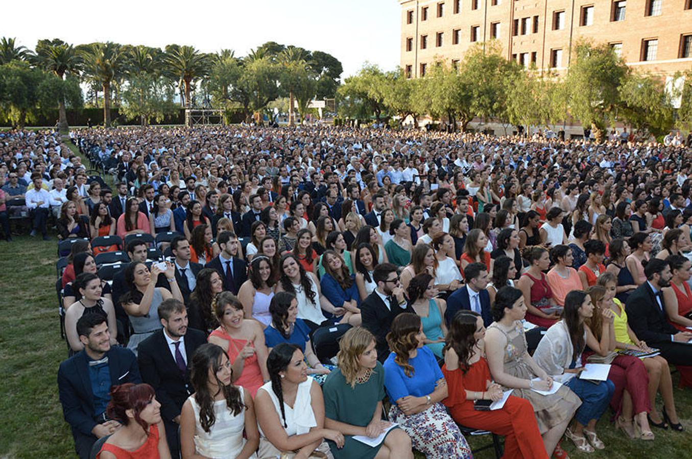 Fotos de la graduación en la Universidad Católica de Valencia curso 2015-2016