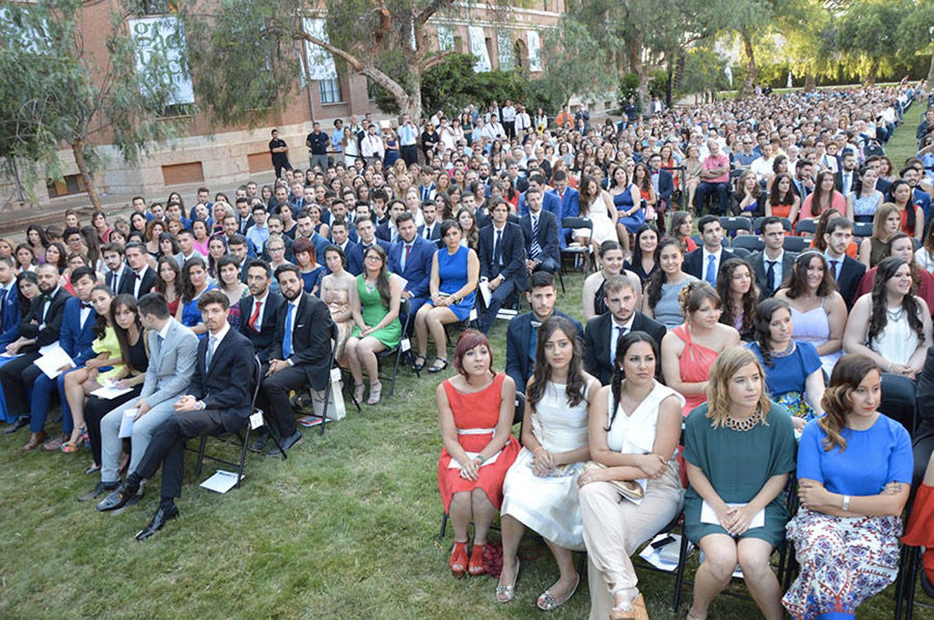 Fotos de la graduación en la Universidad Católica de Valencia curso 2015-2016