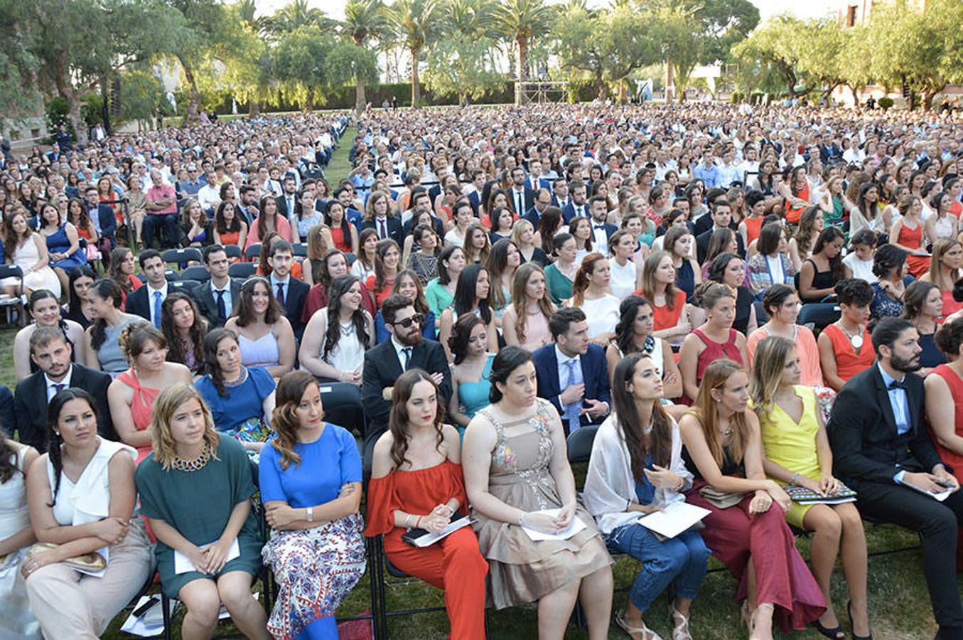 Fotos de la graduación en la Universidad Católica de Valencia curso 2015-2016