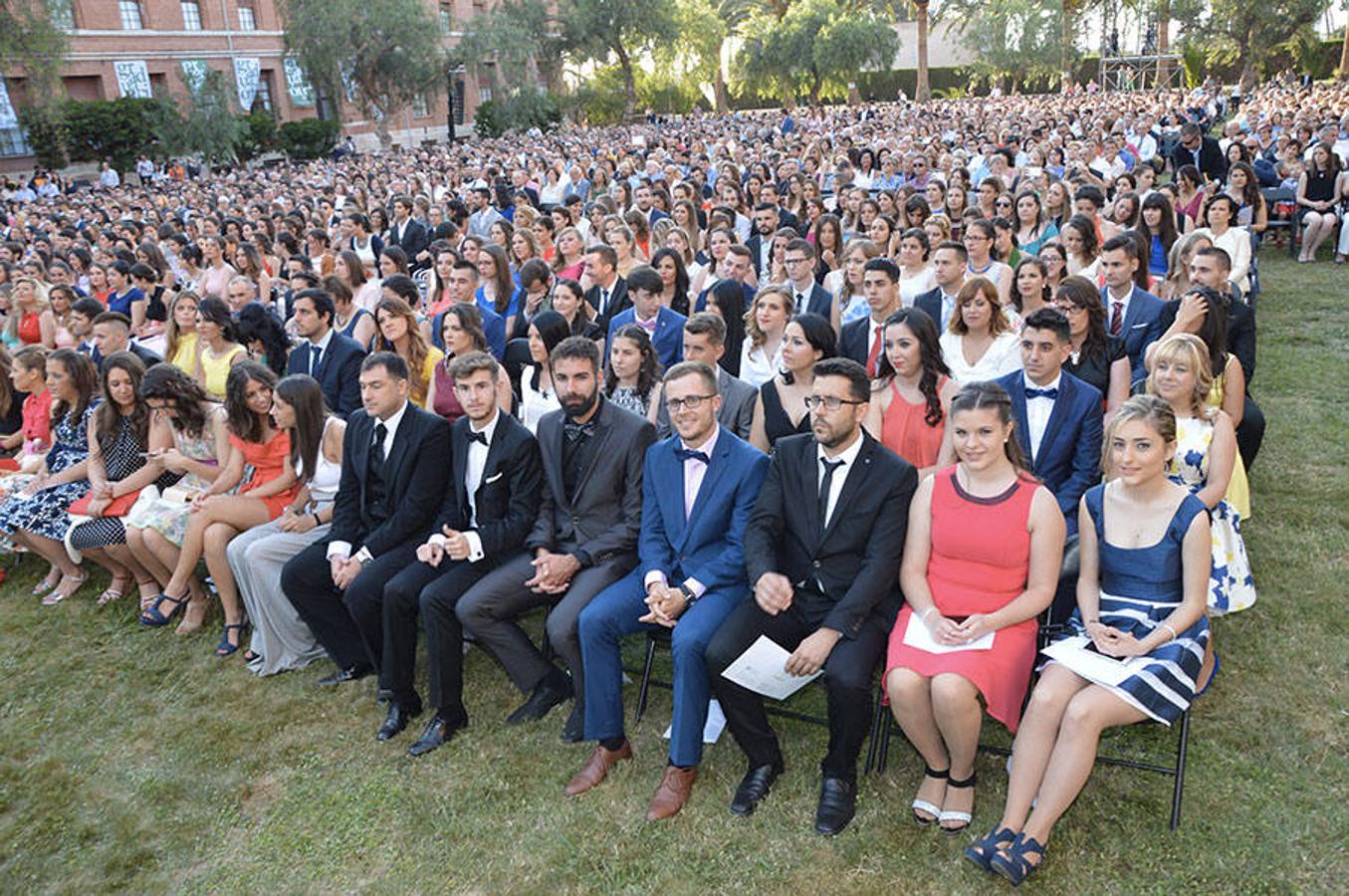 Fotos de la graduación en la Universidad Católica de Valencia curso 2015-2016