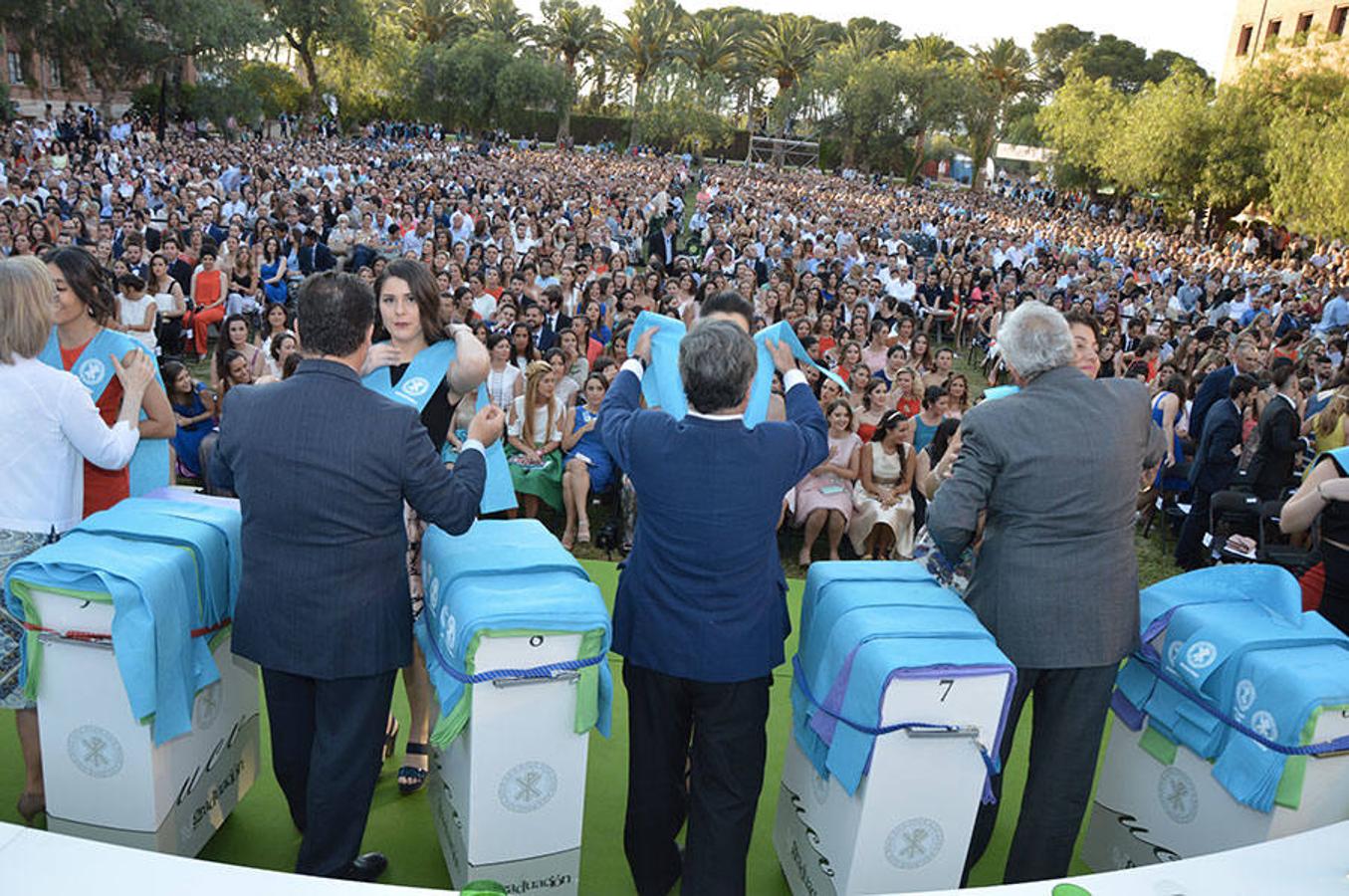 Fotos de la graduación en la Universidad Católica de Valencia curso 2015-2016