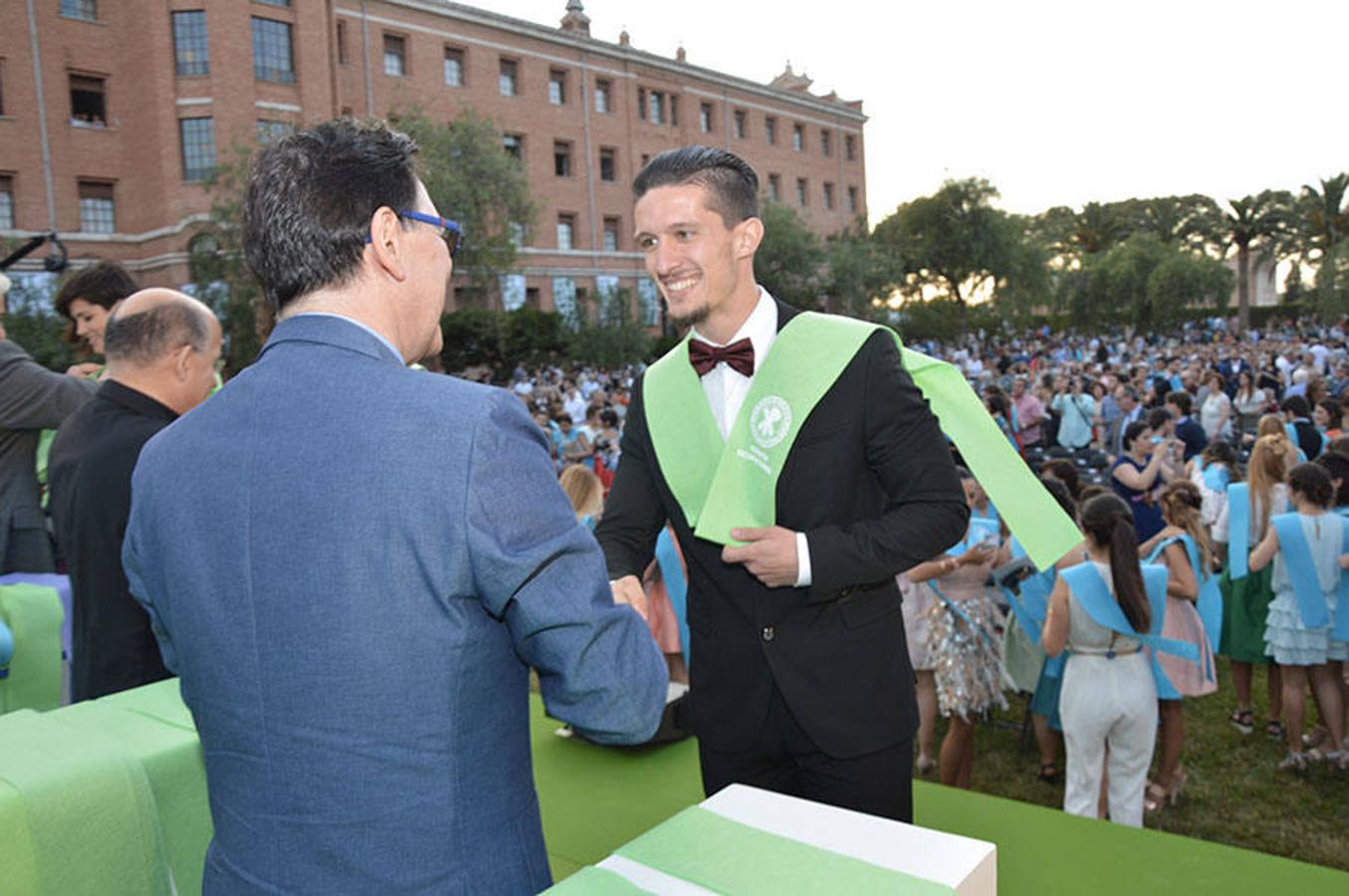 Fotos de la graduación en la Universidad Católica de Valencia curso 2015-2016