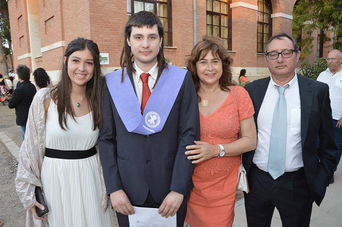 Fotos de la graduación en la Universidad Católica de Valencia curso 2015-2016