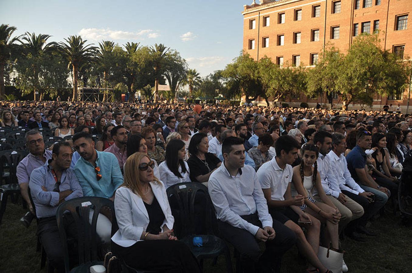 Fotos de la graduación en la Universidad Católica de Valencia curso 2015-2016