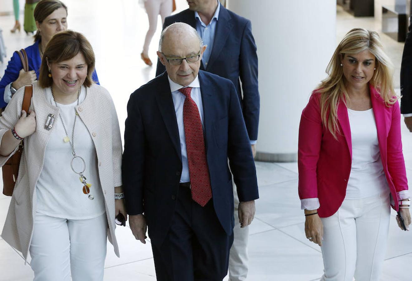 Fotos de la visita de Cristóbal Montoro a Valencia