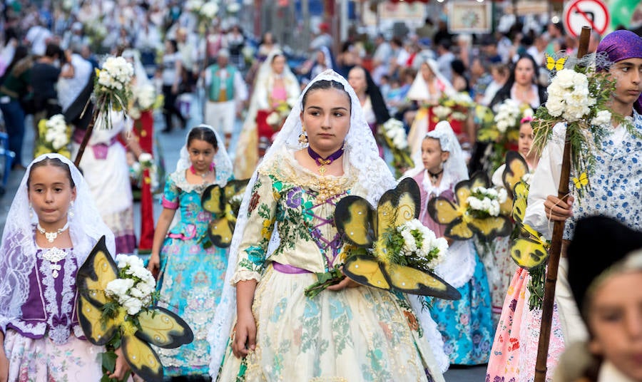 Segunda jornada de Ofrenda de Flores a la Virgen del Remedio