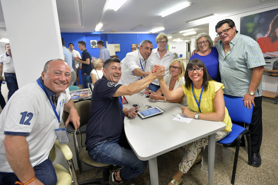 Las mejores imágenes de la resaca electoral en Elche