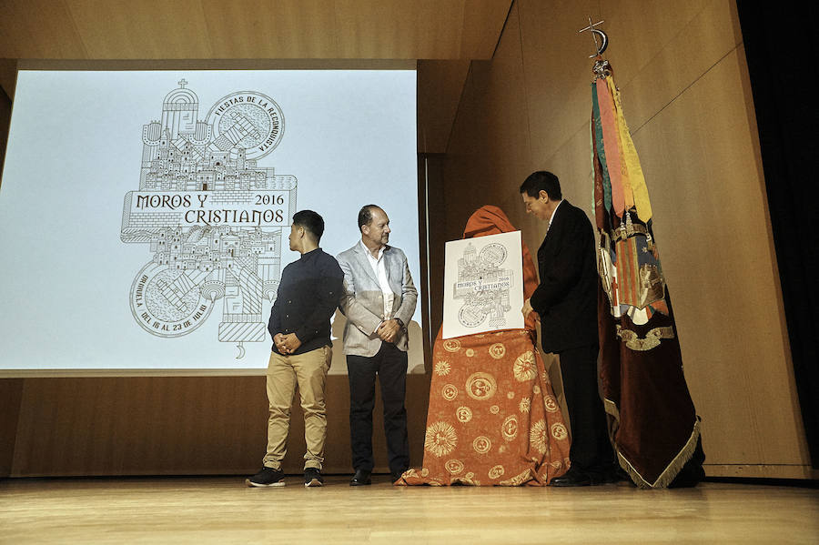 Presentación de la revista de Moros y Cristianos de Orihuela