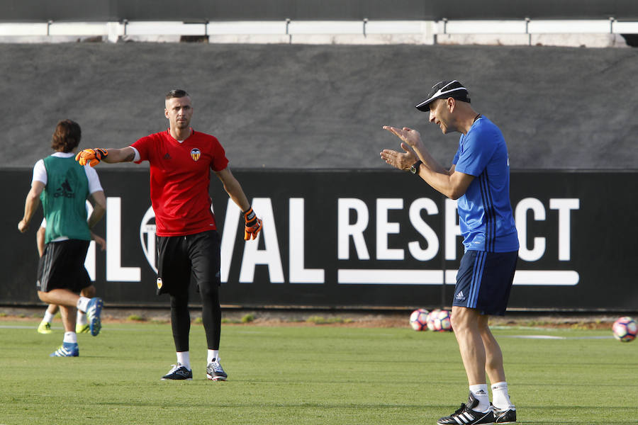 Fotos del entrenamiento del Valencia CF