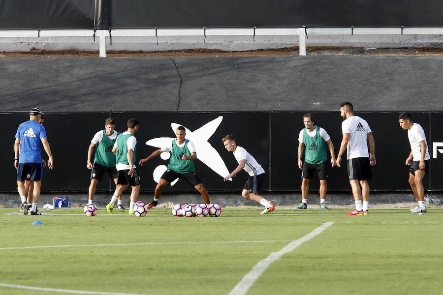 Fotos del entrenamiento del Valencia CF