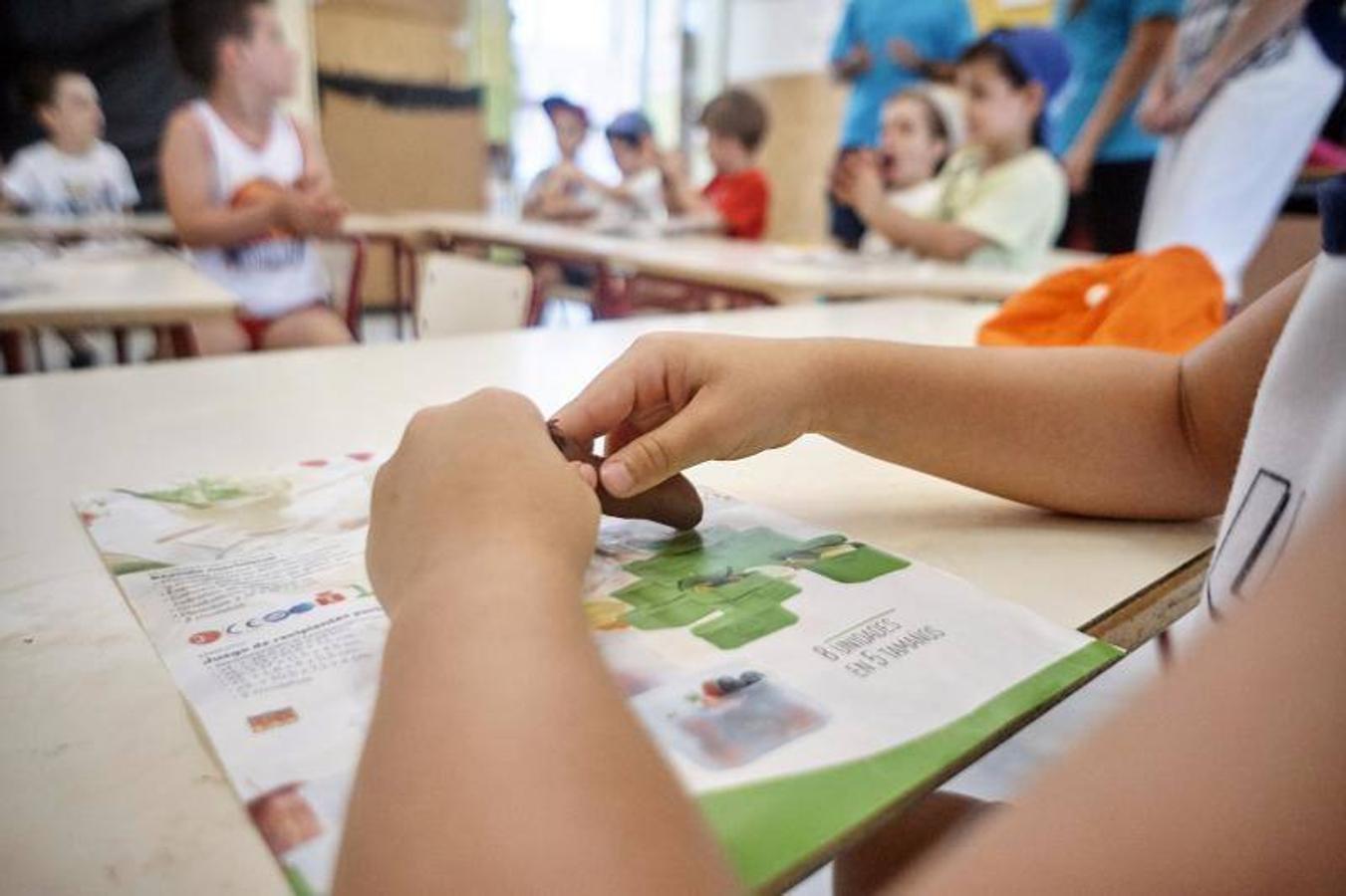 Más de 200 niños disfrutan de la Escuela de Verano en Orihuela