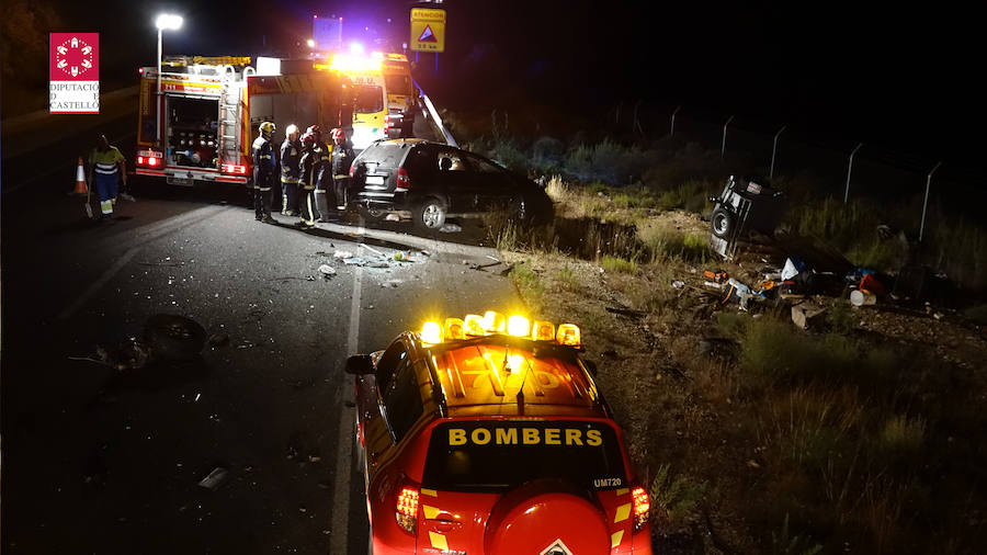 Un muerto y dos heridos graves al chocar un todoterreno y dos furgonetas en Benlloch