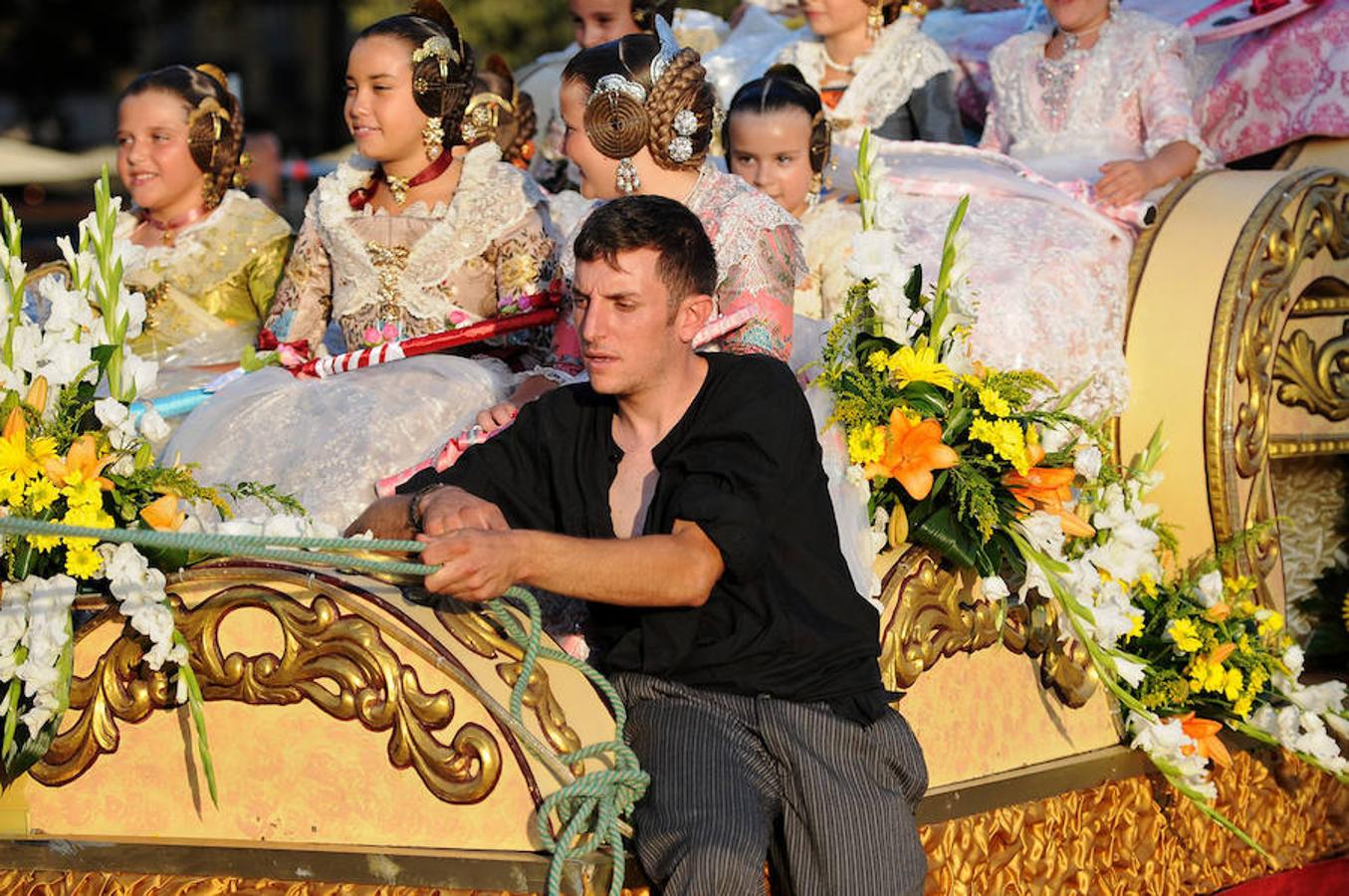 Fotos de la Batalla de Flores 2016 de la Feria de Julio de Valencia