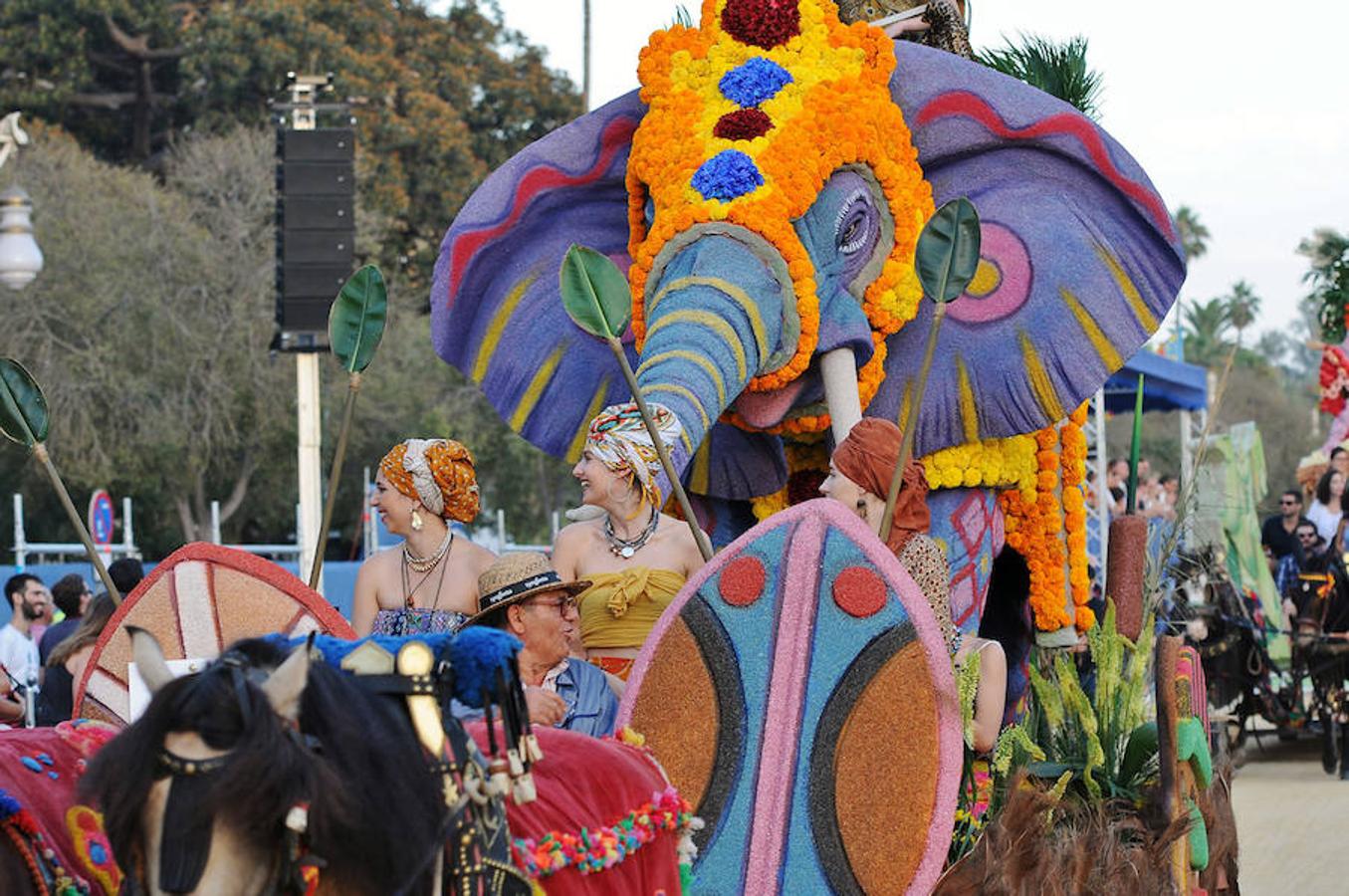 Fotos de la Batalla de Flores 2016 de la Feria de Julio de Valencia