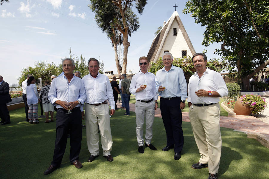 Fotos de Ximo Puig en la reunión con los empresarios valencianos