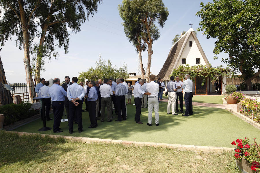 Fotos de Ximo Puig en la reunión con los empresarios valencianos