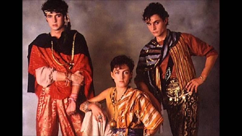 Fotos de los looks de cantantes más llamativos de la España de los 80