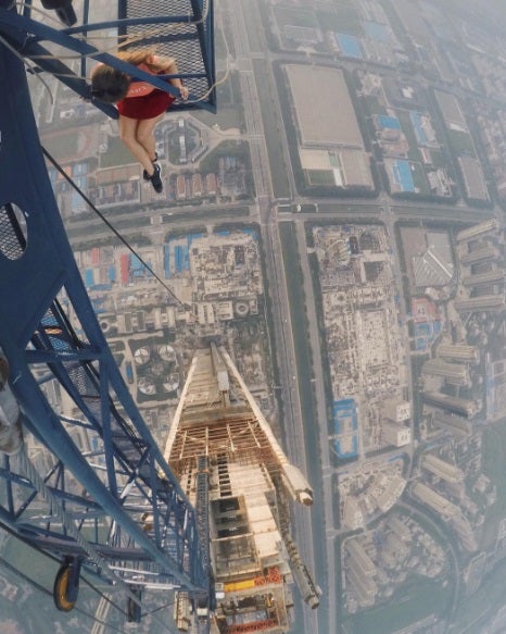 Los selfies extremos de Ángela Nikoláu