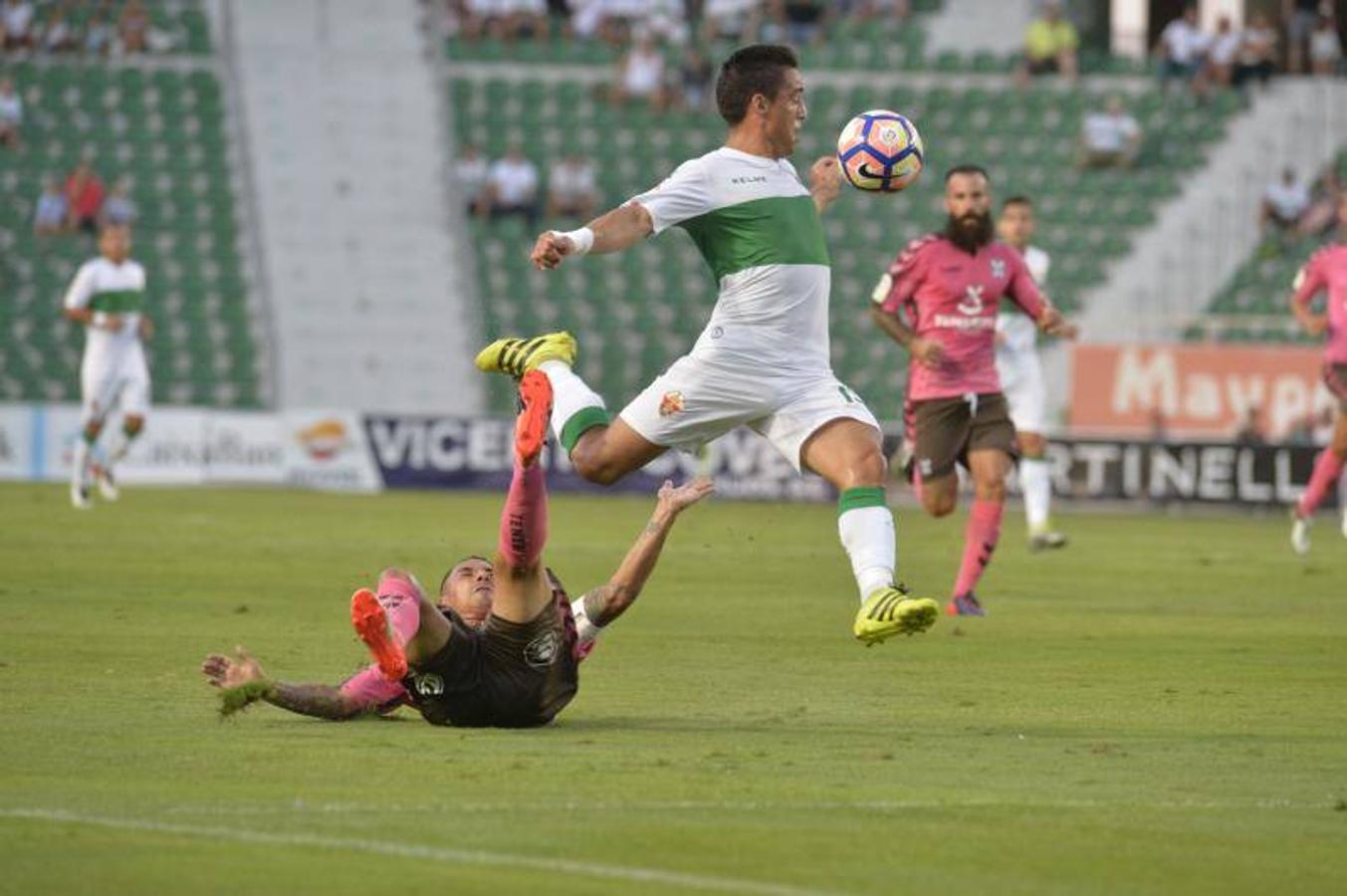 Las mejores imágenes del Elche - Tenerife