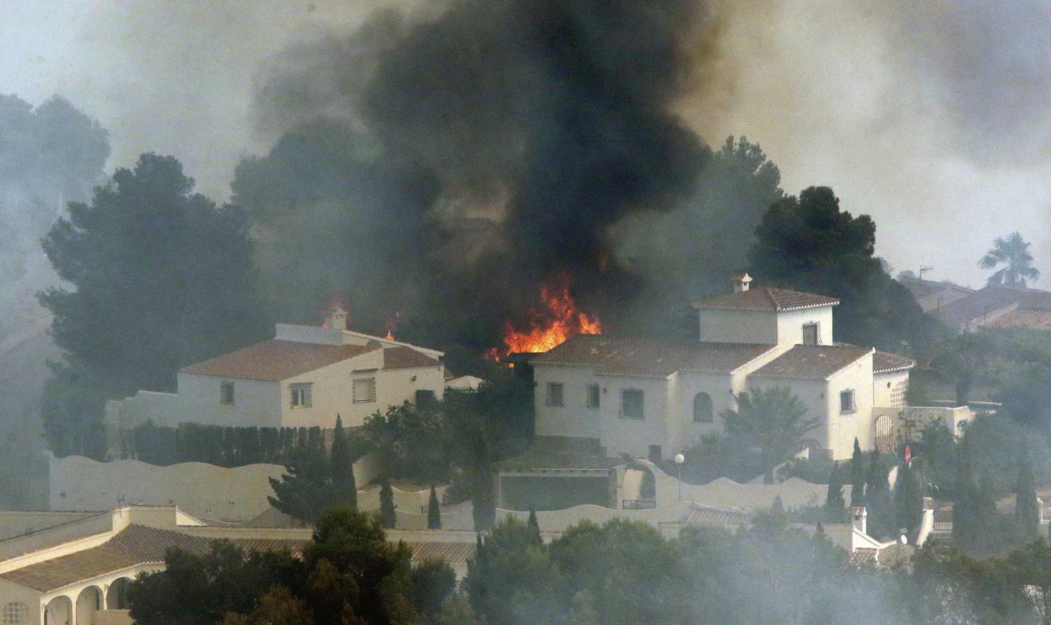 Fotos del incendio de la Granadella, en Xàbia y Benitatxell