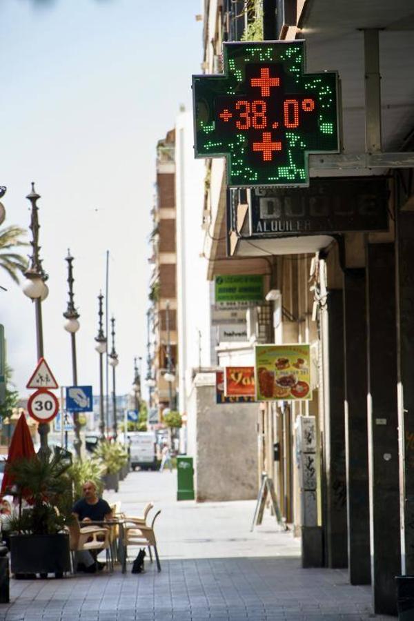 Los termómetros rozan los 43 grados en la provincia en el día más caluroso del año