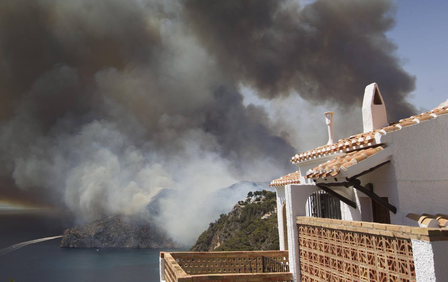 Fotos del incendio de la Granadella, en Xàbia y Benitatxell