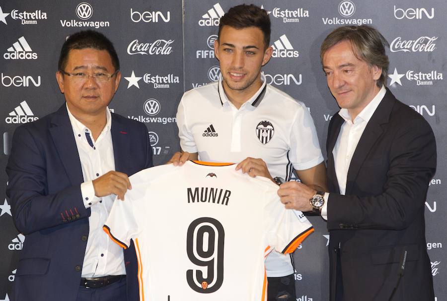 Presentación de Munir, nuevo jugador del Valencia CF