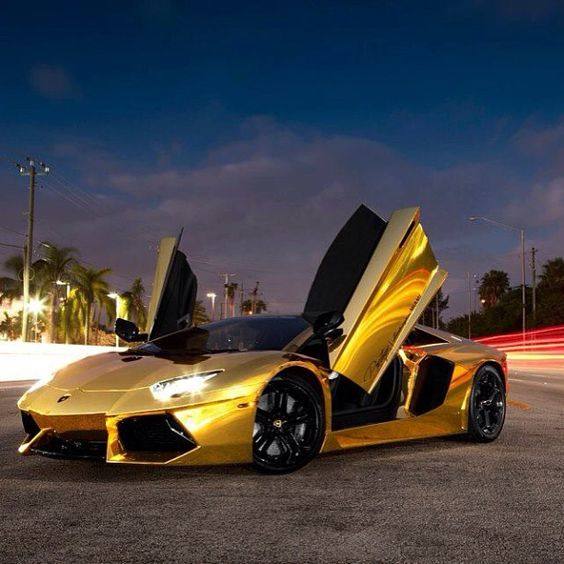 Lamborghini Aventador Gold.