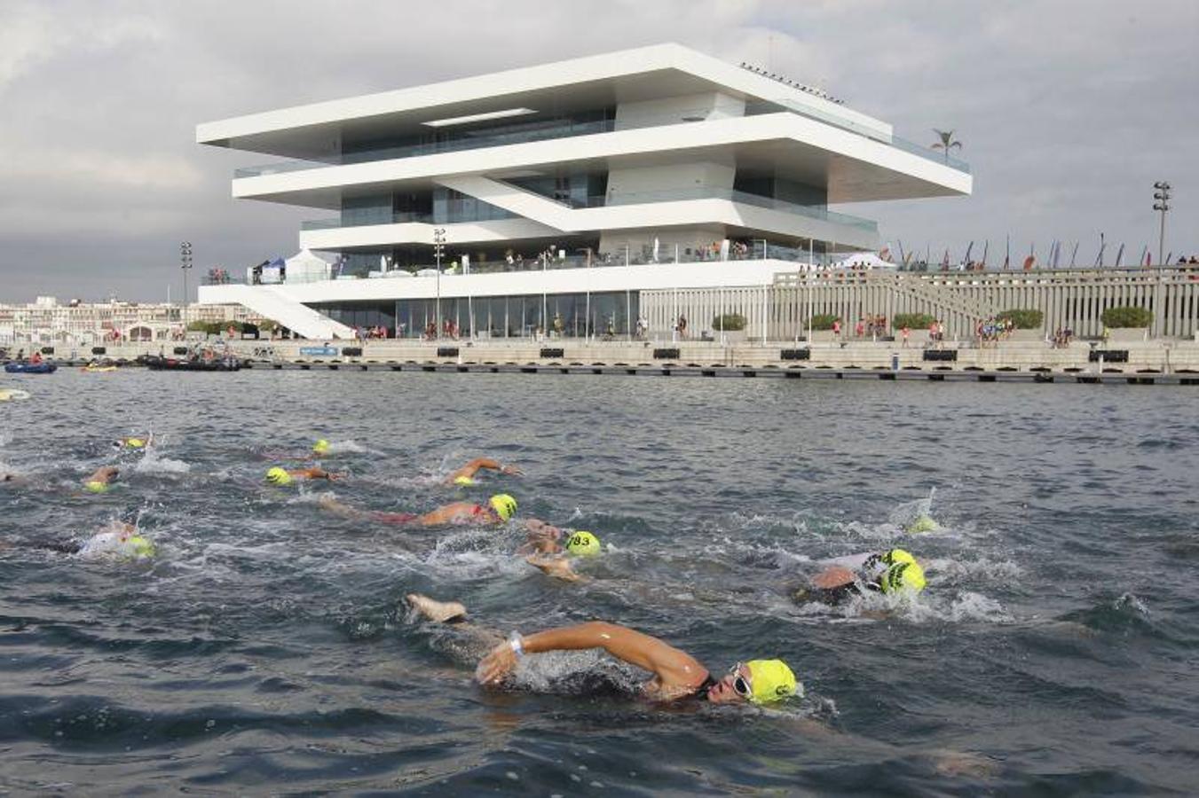 Triatlón de Valencia 2016 en la Marina Real