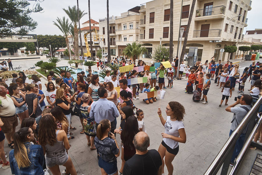 Protesta por el trasnporte escolar en Benejúzar