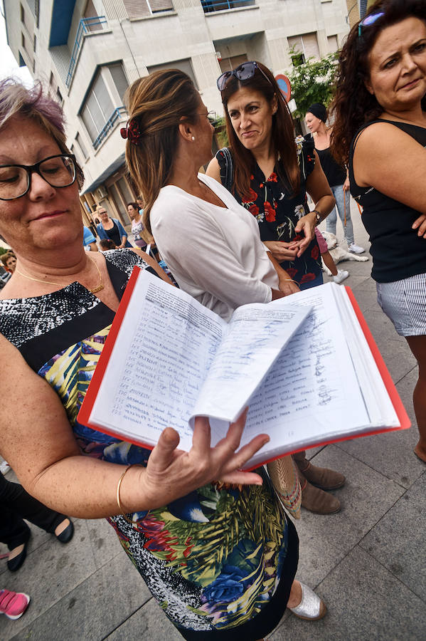 Protesta por el trasnporte escolar en Benejúzar