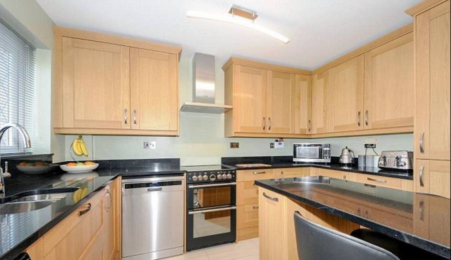 Fotos de la casa de Harry Potter, a la venta por medio millón de euros