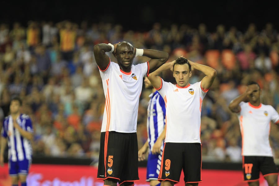 Las fotos de la victoria del Valencia ante el Alavés por 2-1