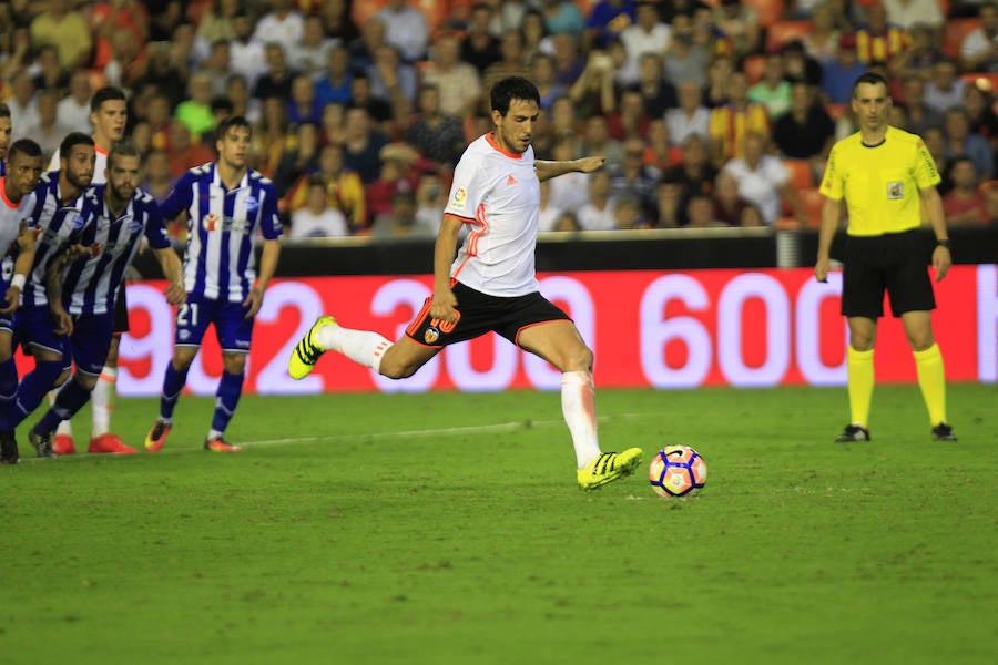 Las fotos de la victoria del Valencia ante el Alavés por 2-1