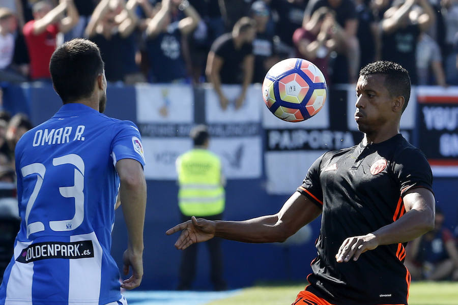 Las fotos de la victoria del Valencia en Butarque ante el Leganés (1-2)