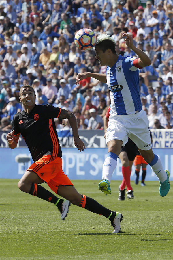 Las fotos de la victoria del Valencia en Butarque ante el Leganés (1-2)