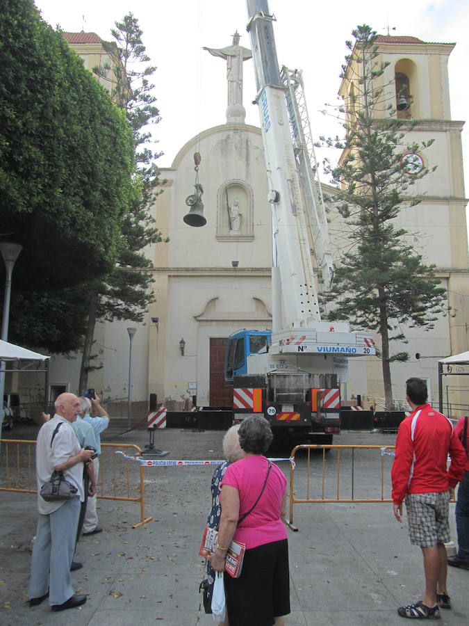 Restauración de las campanas de la iglesia de Almoradí