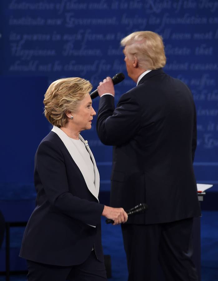 Clinton y Trump, durante el cara a cara.