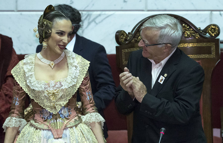 Fotos de la proclamación de Raquel Alario y Clara Parejo como falleras mayores de Valencia 2017