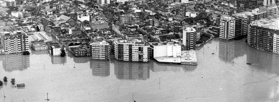Fotos de la pantanada de Tous de 1982