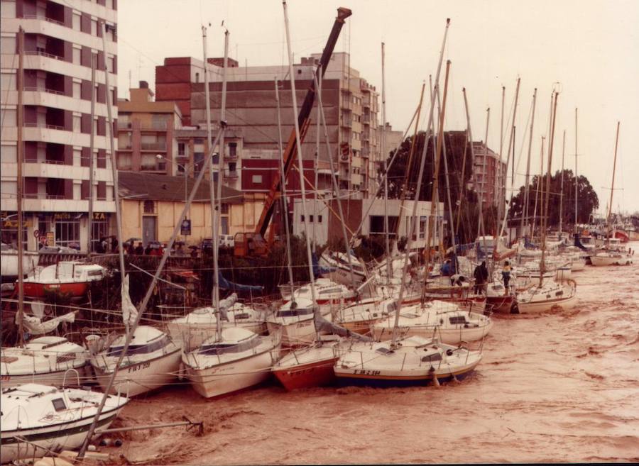 Fotos de la pantanada de Tous de 1982