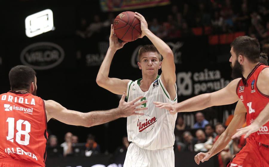 Las imágenes del encuentro entre el Valencia Basket y el Union Olimpija