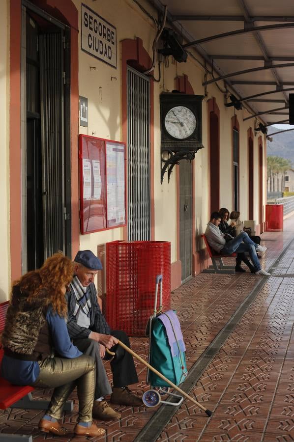 Fotos de la línea de tren Valencia-Zaragoza