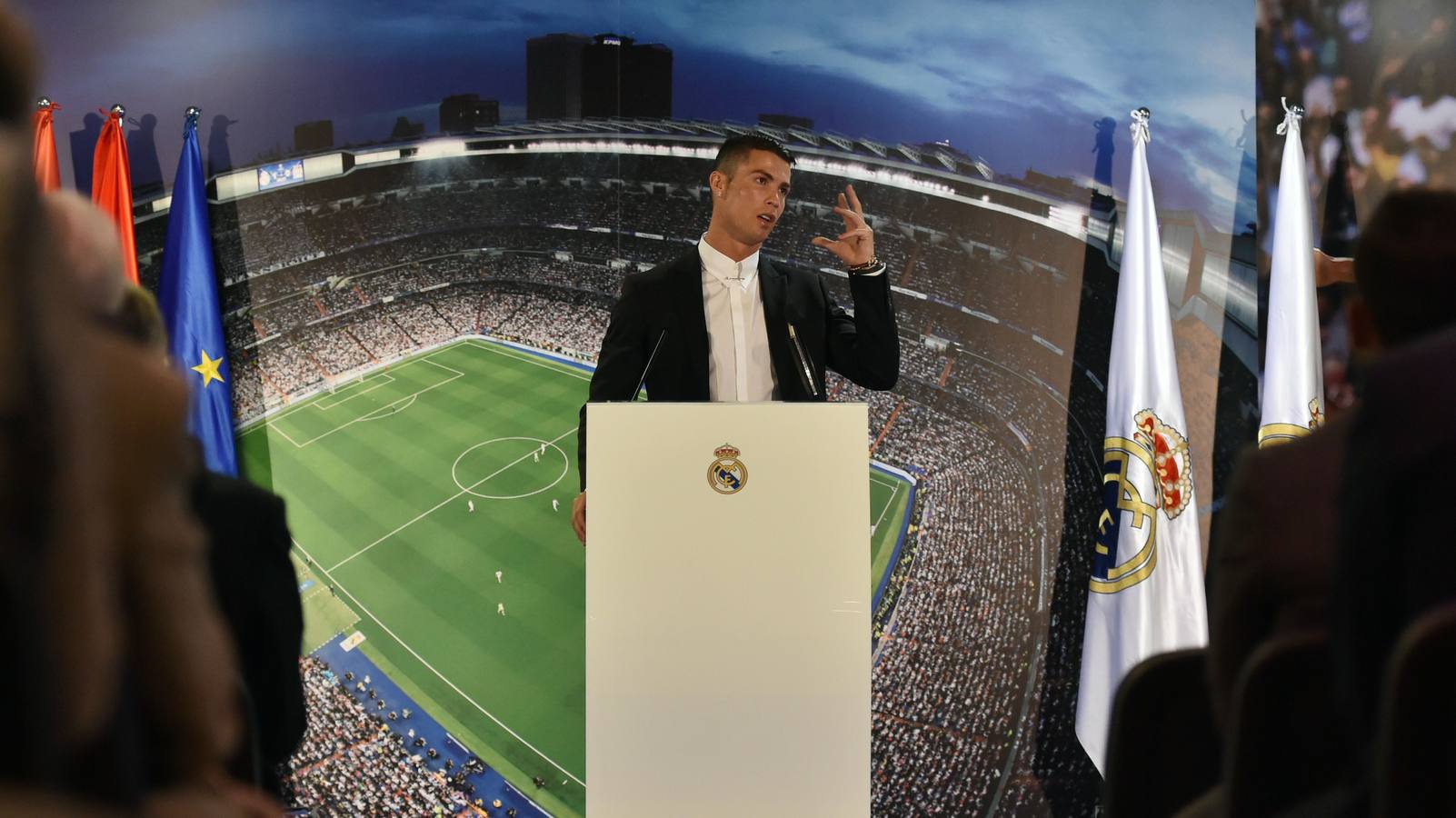 La renovación de Cristiano, en imágenes