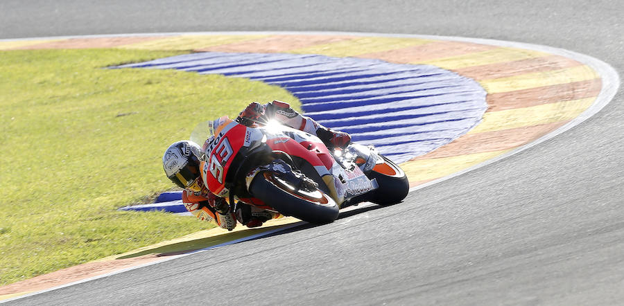 Primera sesión de entrenamientos libres de Moto GP en Cheste