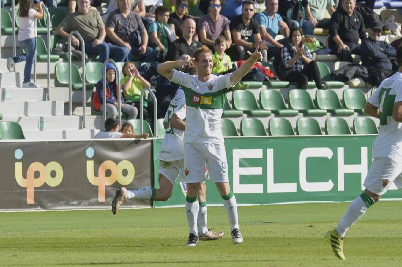 Las mejores imágenes del Elche - Valladolid (2-0)