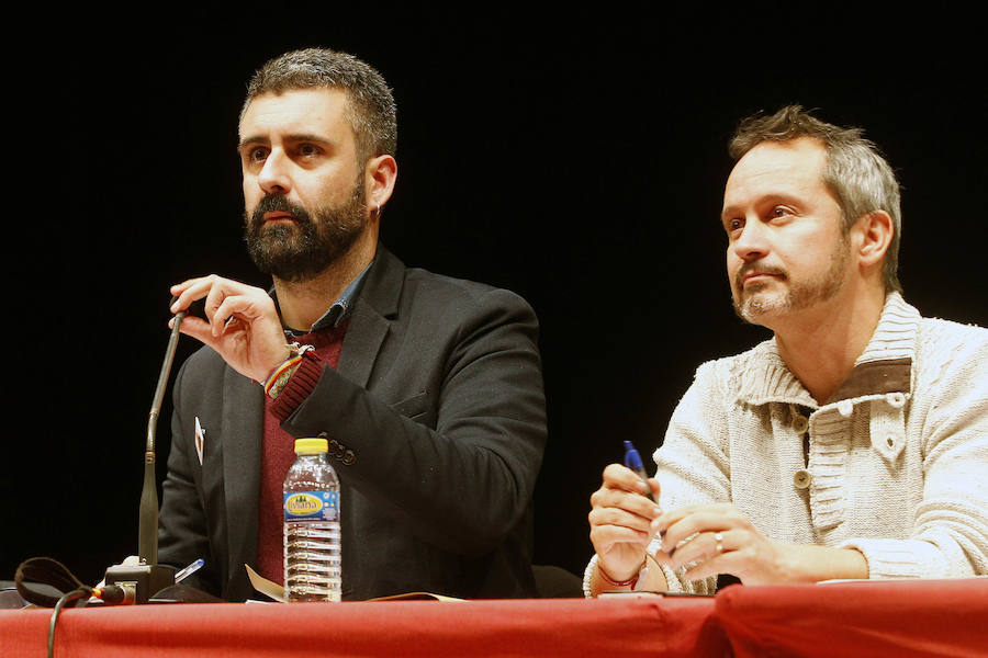 Fotos de la asamblea de los presidentes de fallas