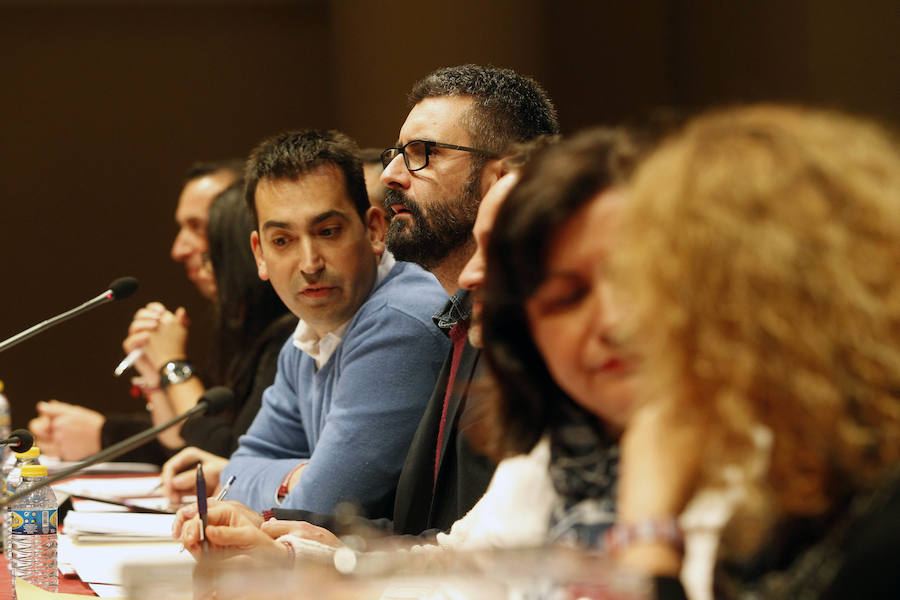 Fotos de la asamblea de los presidentes de fallas