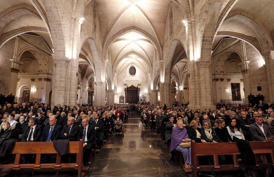 Fotos de la misa por Rita Barberá en la Catedral de Valencia