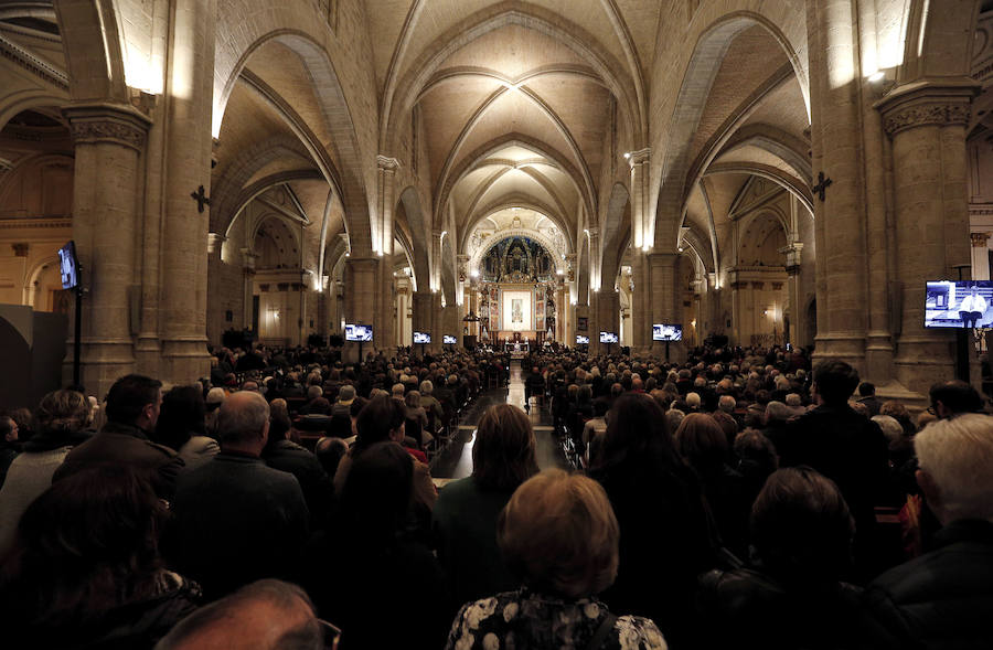 Fotos de la misa por Rita Barberá en la Catedral de Valencia